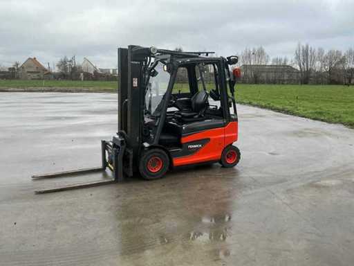 2017 Linde E25-01 Forklift
