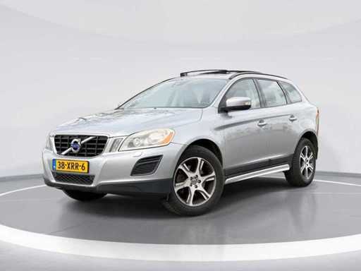 Volvo XC60 2.0 T5 Kinetic | 38-XRR-6 i