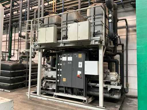 2003 GWK EKS 338 + HC Refrigeration Plant