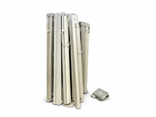 Fluorescent fixture (5x)