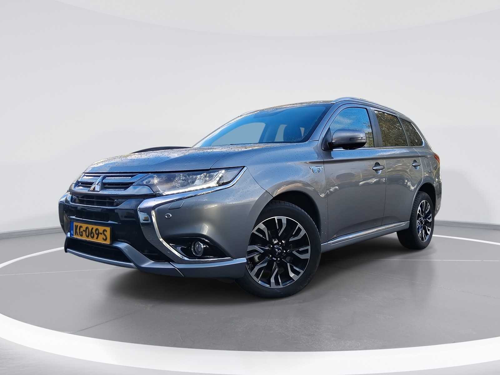 Mitsubishi Outlander 2.0 PHEV Instyle+ 2016 | KG-069-S
