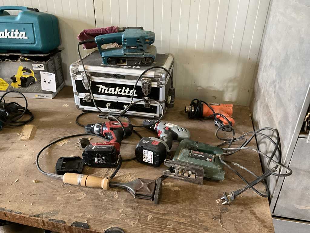 Lot d’outils divers