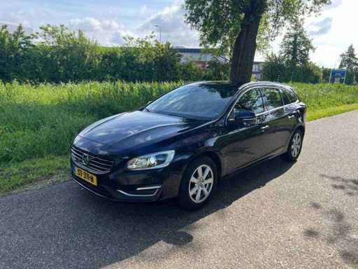 Volvo  V60  2.0 T4 Kinetic  ; ST-311-N