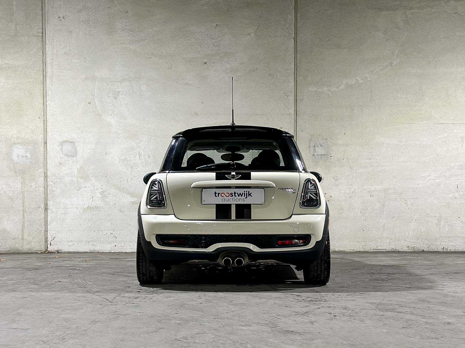 Mini Cooper S Westminster 1.6 215pk 2013, N-563-VK