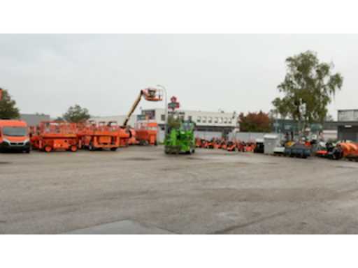 ebb96177-af3c-4cab-8d5a-00f18c5f36b9.mp4