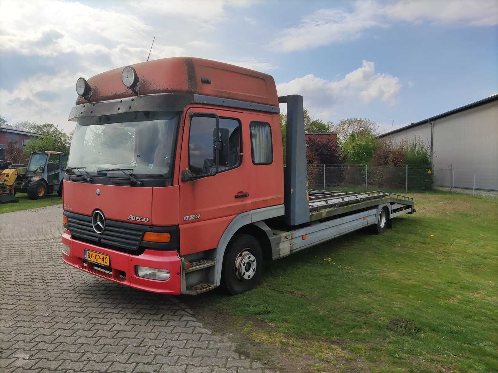 Mercedes-Benz – 1999 – Truck