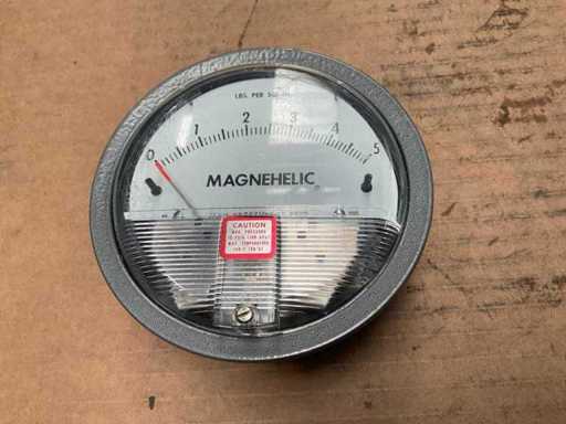Magnehelic Gage differential dial in