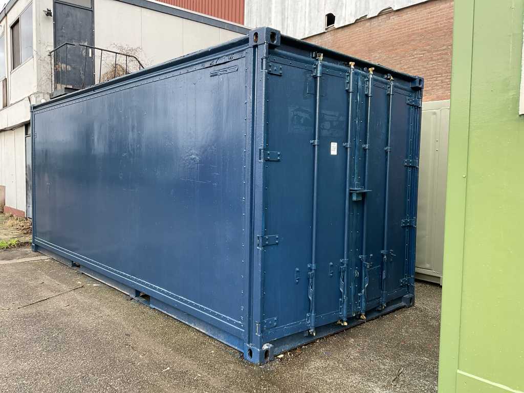Shipping container