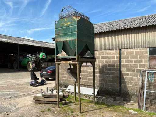 Landbouwopslagtrechter / Graanhopper