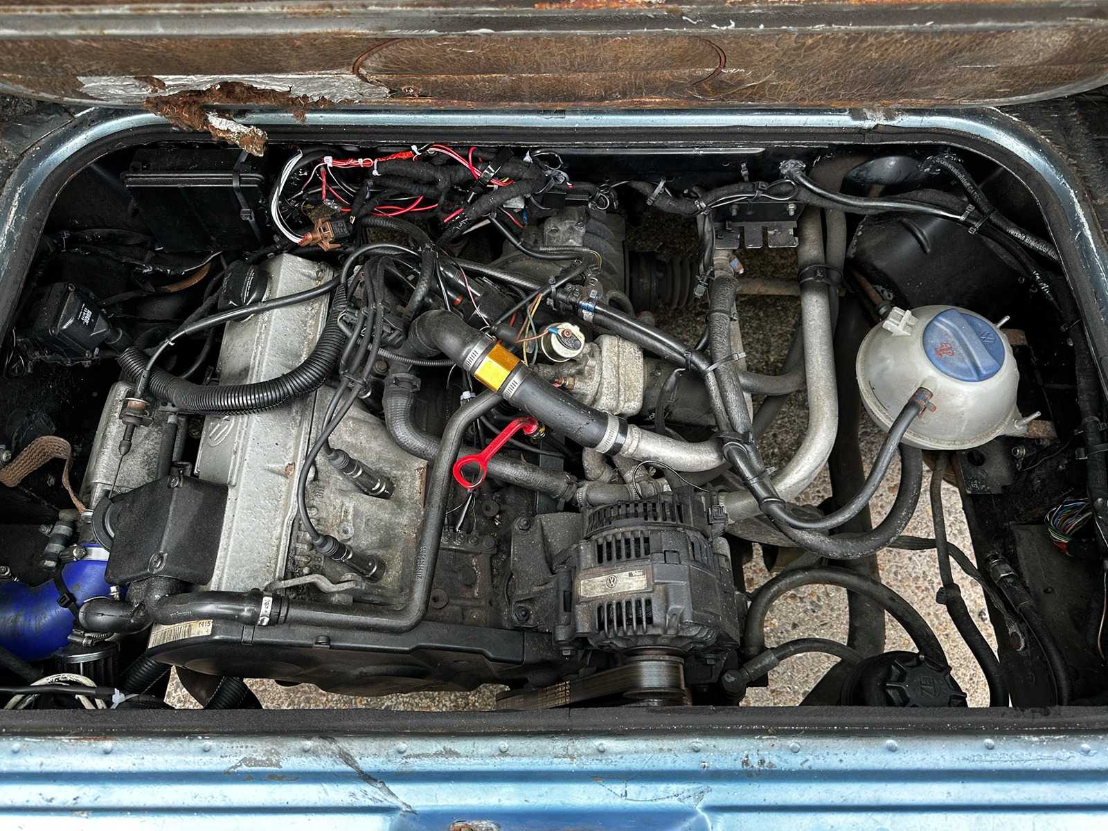 Volkswagen CARAVELLE (2.0L Motor Golf GTI) 7-Persoons 1986 Camper, 61-HRD-9