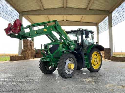Ciągnik John Deere 6155R z napędem na cztery koła z 2019 roku