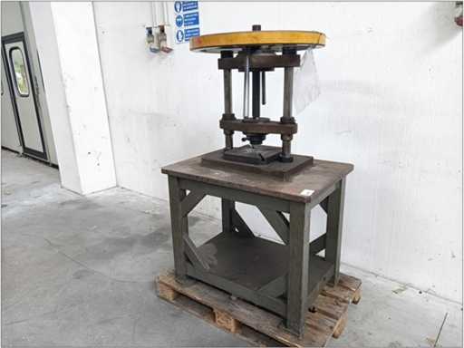 PRAECISA - S/651-85-3 - Presse manuelle - 1985