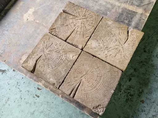 Betonnen houtlook tegels (ca.105 st)