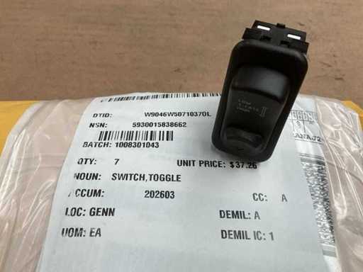 Toggle switch (7x)