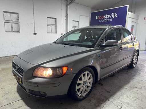 Volvo - S40 - 2.0 Edition I - 01-XH-VB