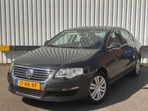 Volkswagen Passat 2.0 FSI Highline, 17-RK-RF
