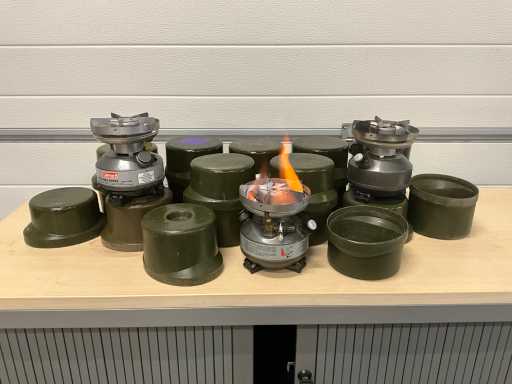 Coleman Multi-fuel stove 550B Army stove (10x)