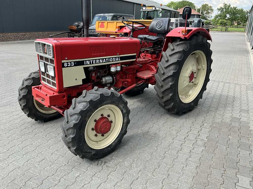 1977 International 633 SA Oldtimer-Traktor