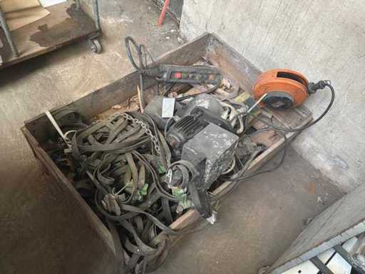 1983 GIS Electric Hoist