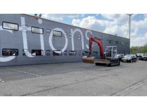 05248ca0-ca17-4111-8f61-f9aded3488e2.mp4