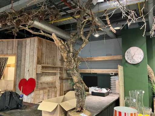 Różne drewniane dekoracje