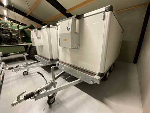 Remorcă Eduard 4 cu corp de congelator Keyfrost