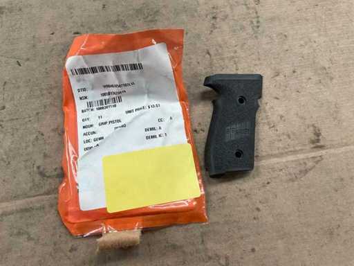 R?koje?? pistoletu SigSauer (11x)