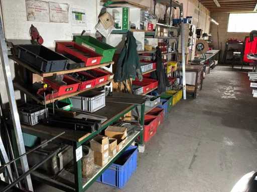 16-Meter-Werkstattinventar