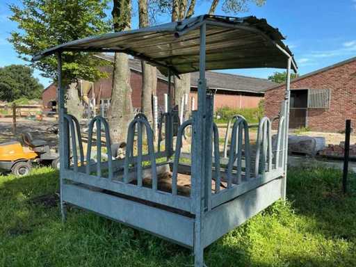 Hay rack barn direction