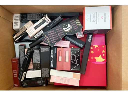 Boîtes cosmétiques Sephora - Loreal, Lancôme, Gucci, ELF, Huda Beauty, Douglas