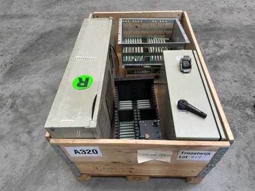 Série d’armoires de systèmes industriels et d’enceintes de rack avec backplanes