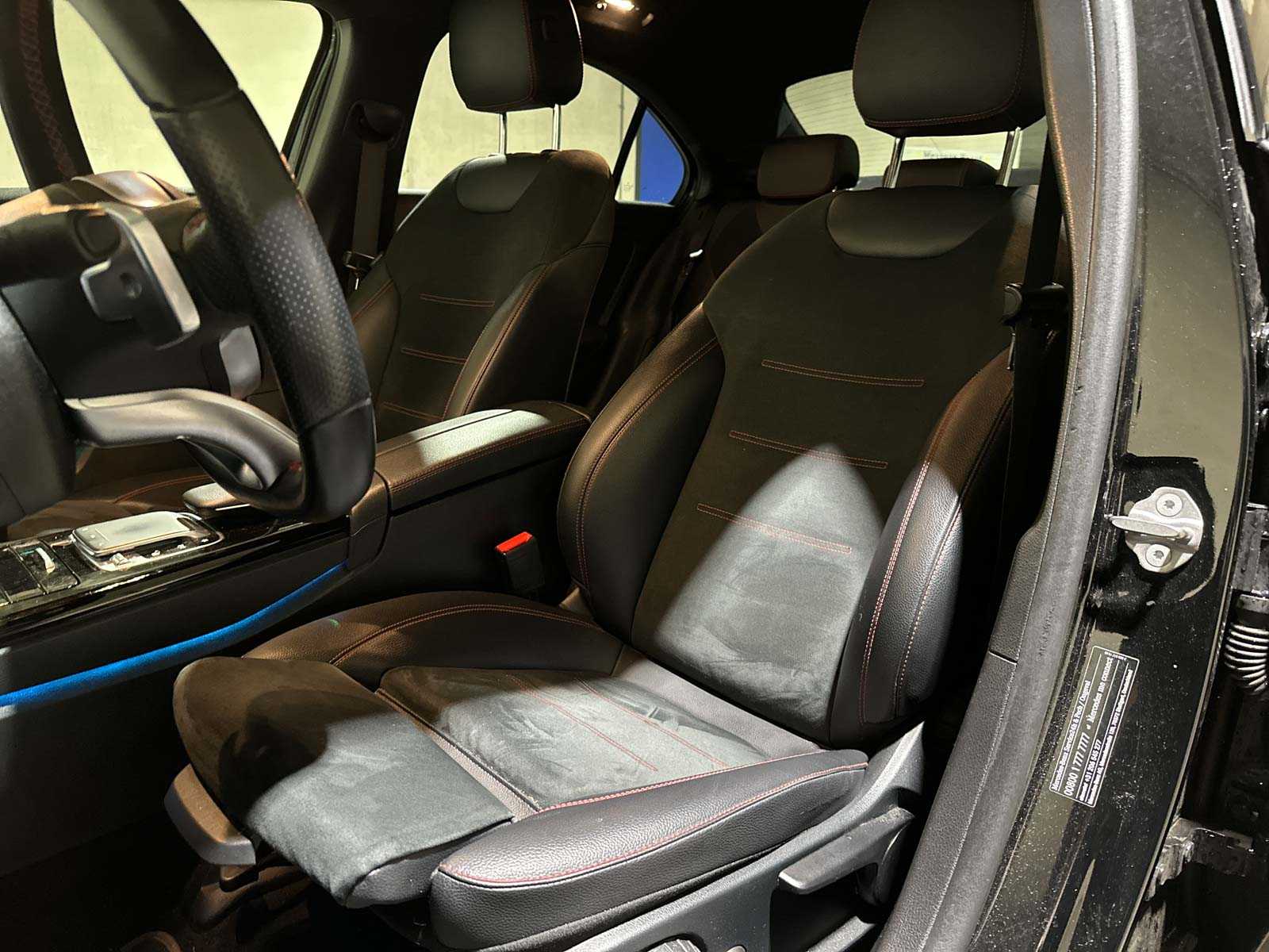 Mercedes-Benz A200 Business Solution AMG A-klasse 163pk 2020 (Origineel-NL), J-049-DZ