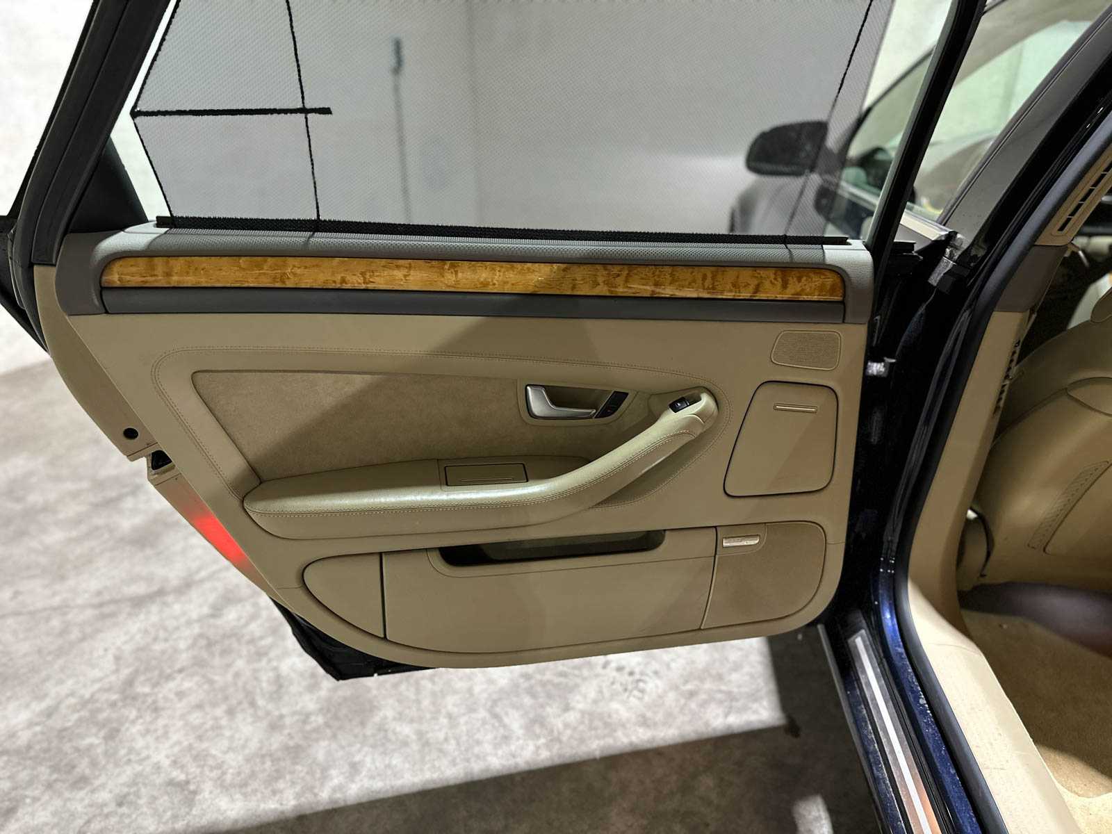 Audi A8 4.2 V8 Quattro Lang Pro Line 335pk 2005, 43-RX-HJ Youngtimer