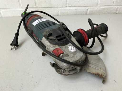 Szlifierka kątowa Bosch GWS 22-230 LVI z 2017 roku