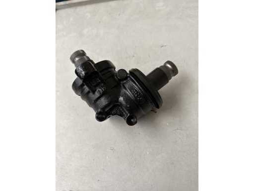 100 Stk. Winkelgetriebe für Lenkung – ZF Services UK Ltd