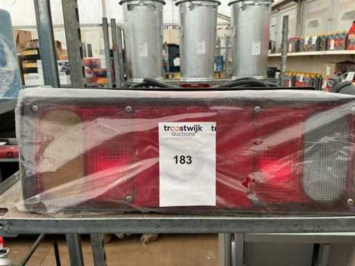 Hella Trailer Beleuchtung L + R mit Kabel (2x)