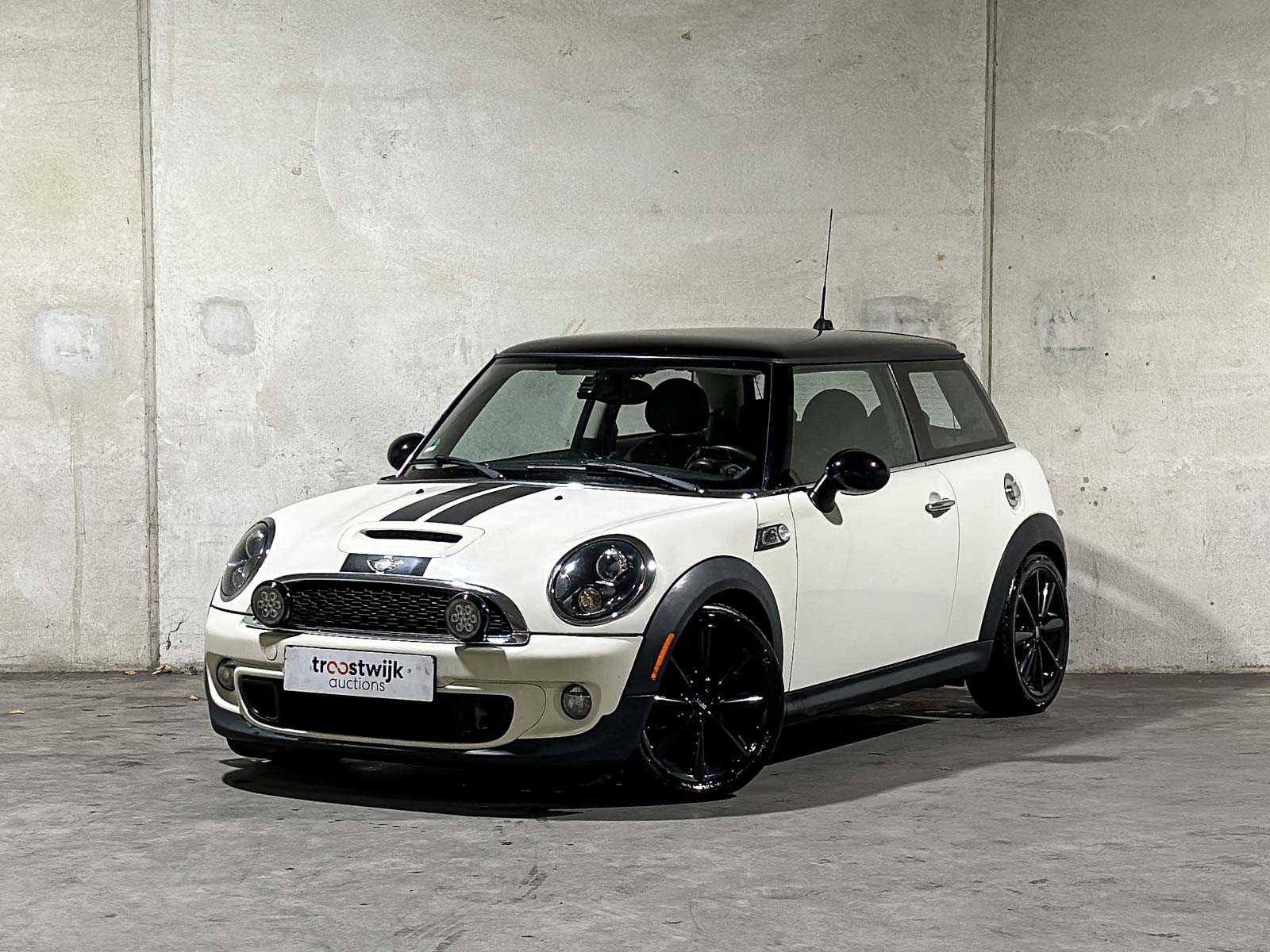 Mini Cooper S Westminster 1.6 215pk 2013, N-563-VK