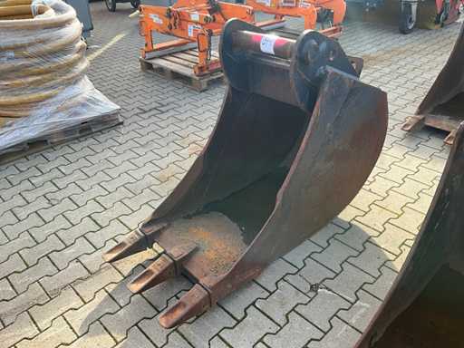 Buldoexcavator TL600