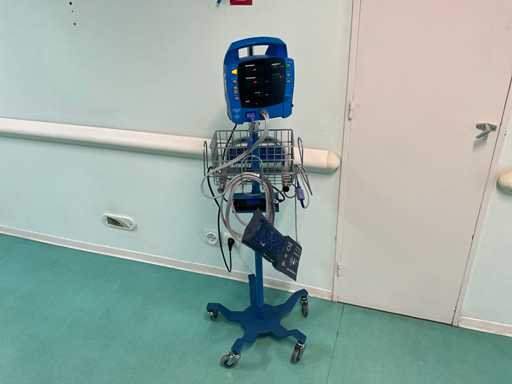 GE DINAMAP - ProCare Auscultatory 300 - Monitorul semnelor vitale
