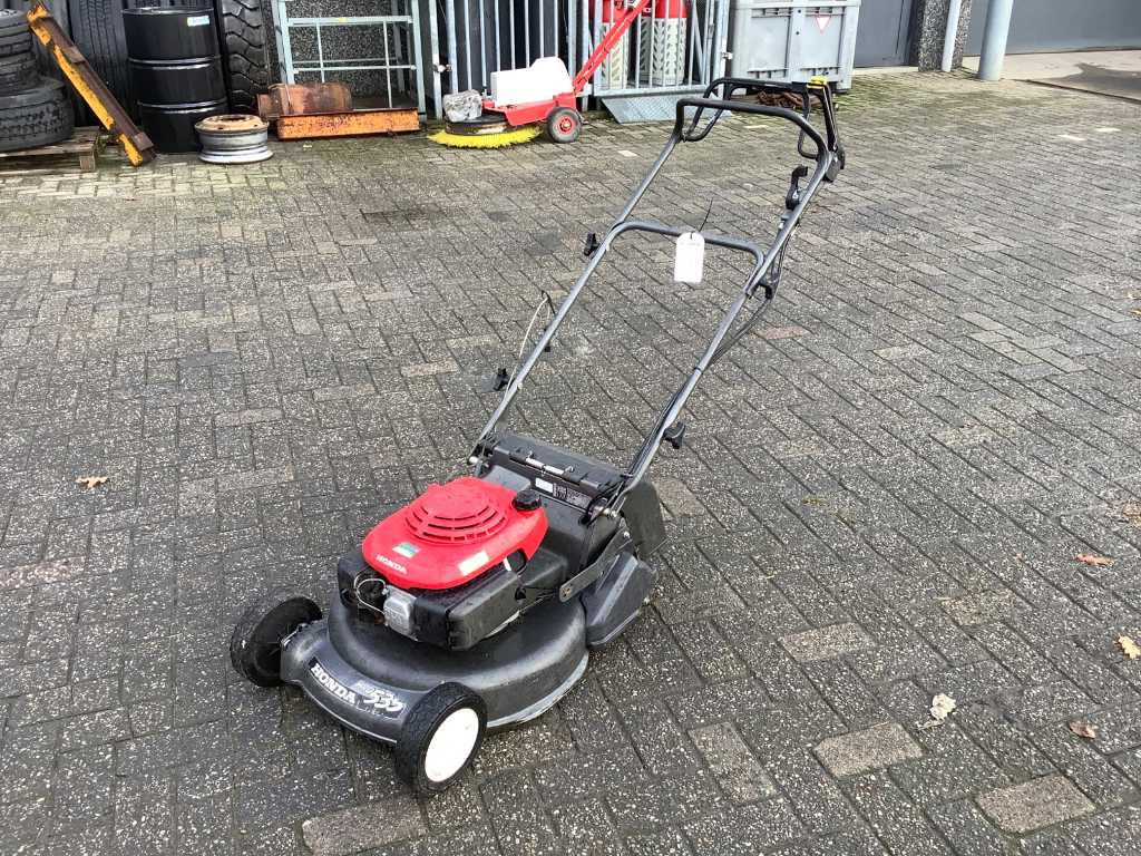 1999 honda hrd 535 Lawn mower Troostwijk Auctions