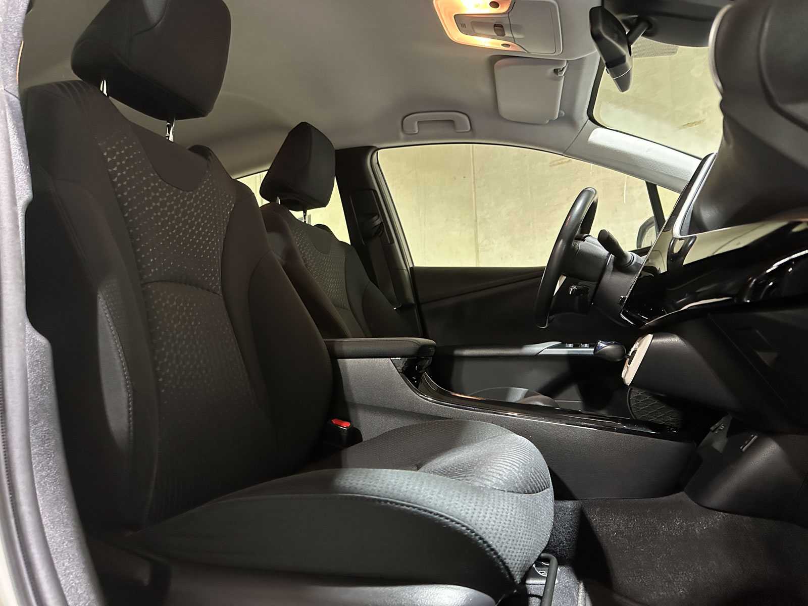 Toyota Prius 1.8 Dark Edition 98pk 2017, H-314-FX