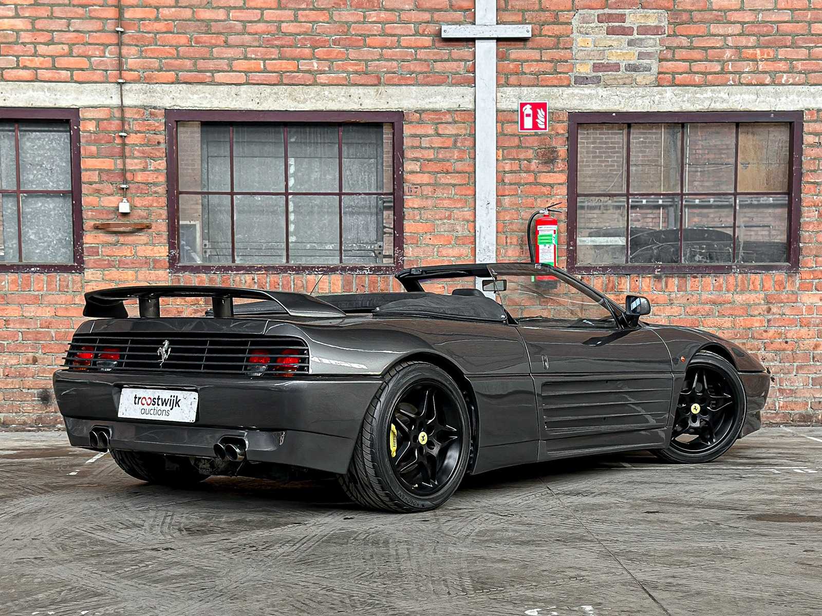Ferrari 348 spider 3.4 V8 320pk 1993 (33.000 KM) Youngtimer