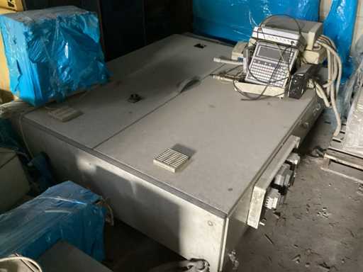 Verschiedene Schalttafeln