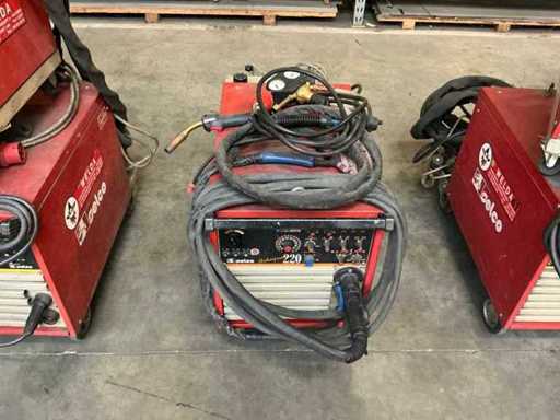 Selco Arkoquad 220 welding machine