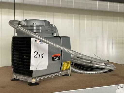Gast DOA-V502-EN Membraanpomp