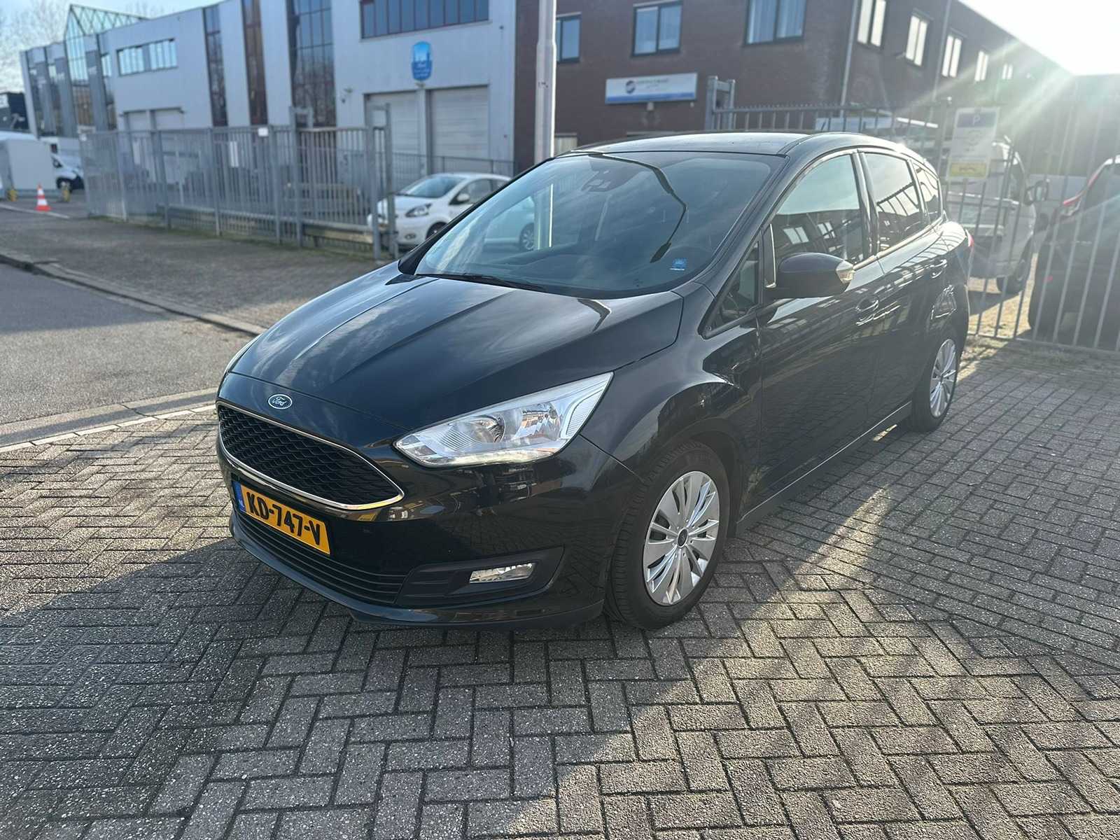 Ford – 2015 – C-Max – 1.5 TDCi Titanium – Passenger car