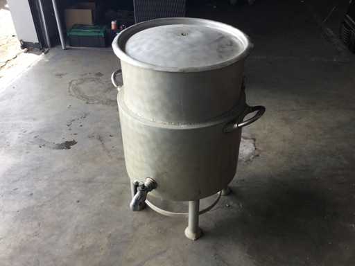 Gotujący się czajnik