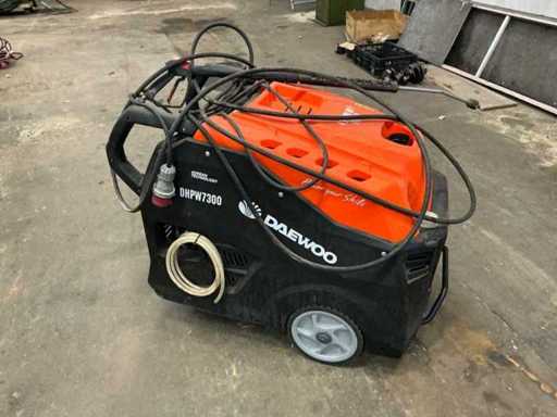 Nettoyeur haute pression industriel Daewoo DHPW7300
