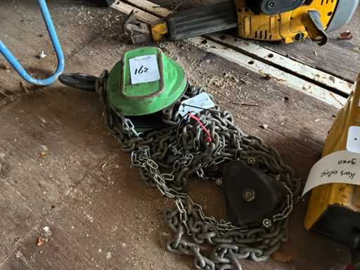 Chain hoist