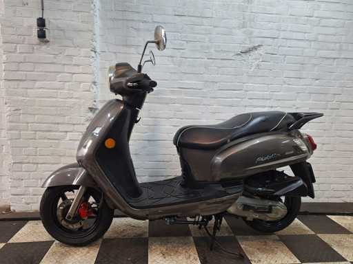 Sym Fiddle 2 45 km bromscooter 4takt